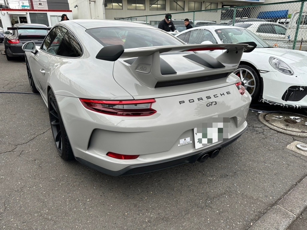 PDK、MT のGT3入庫！