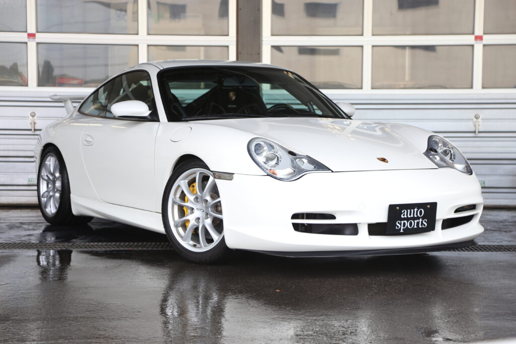 シンプルにして本格派。996GT3後期型が入庫いたしました。