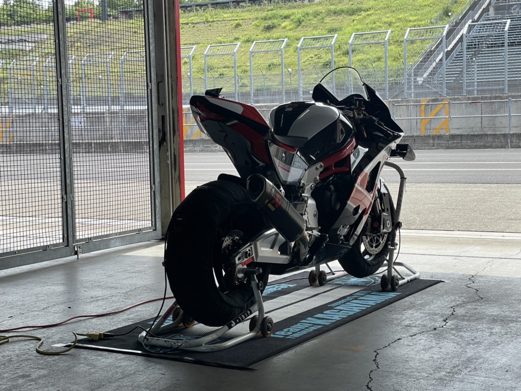 bimota KB998 Rimini シェイクダウン